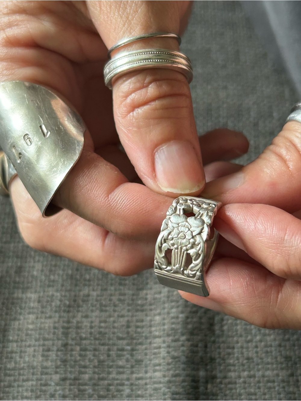 Silver Plated Floral Band Ring -